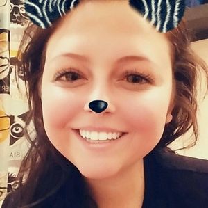 Meet your Posher, Maegan